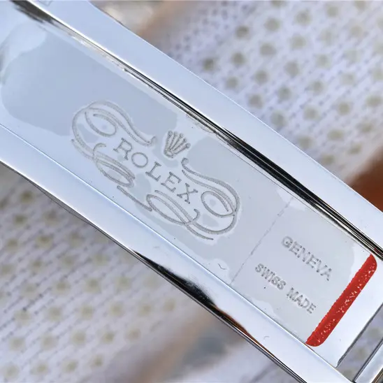 Rolex Daytona Rainbow Diamond Silver 40 mm - Image 2