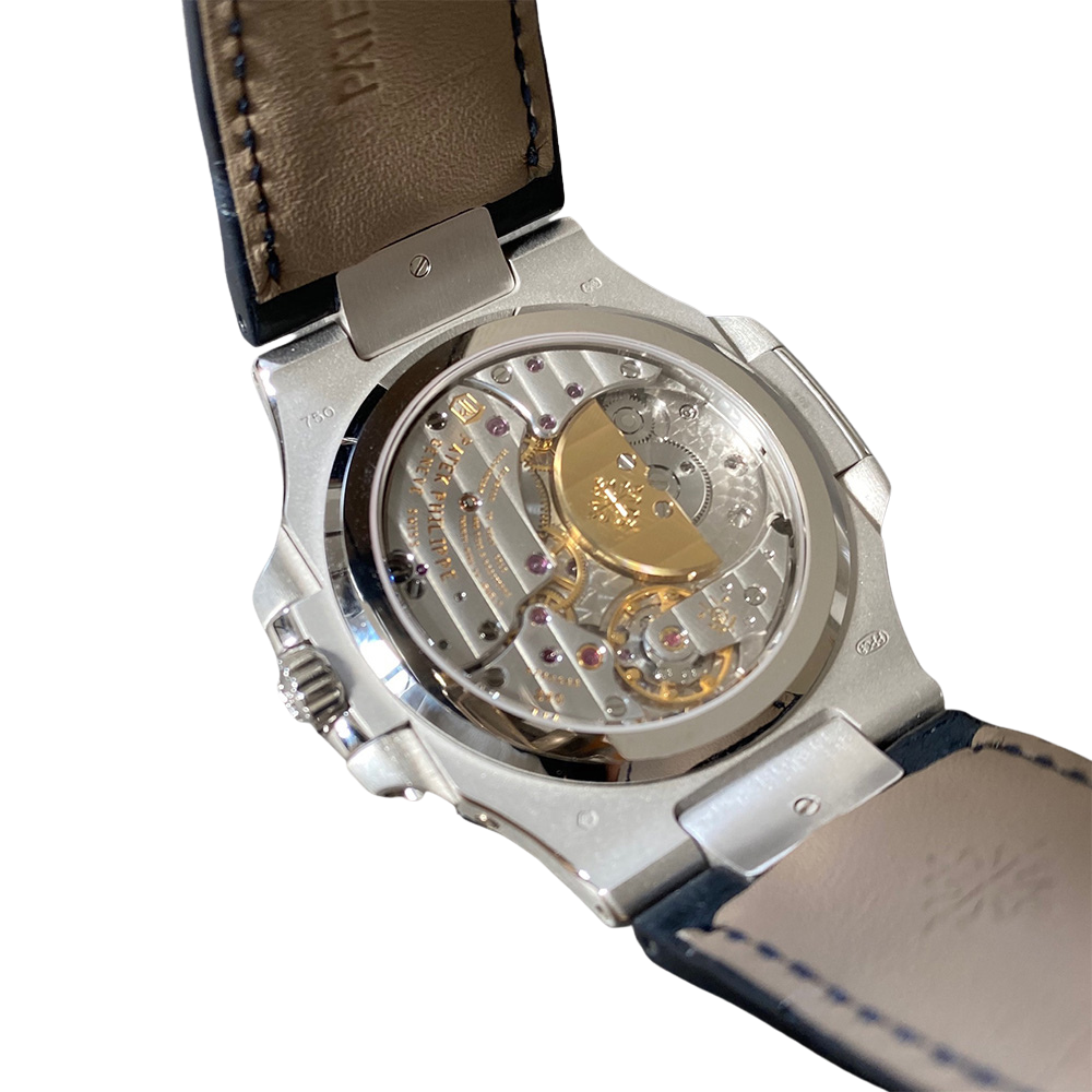 Patek Philippe Nautilus Watch – 5724G-001 - Image 9